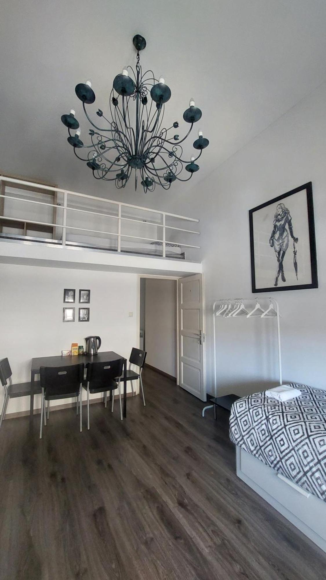 Eleven Apartments Budapest Ruang foto