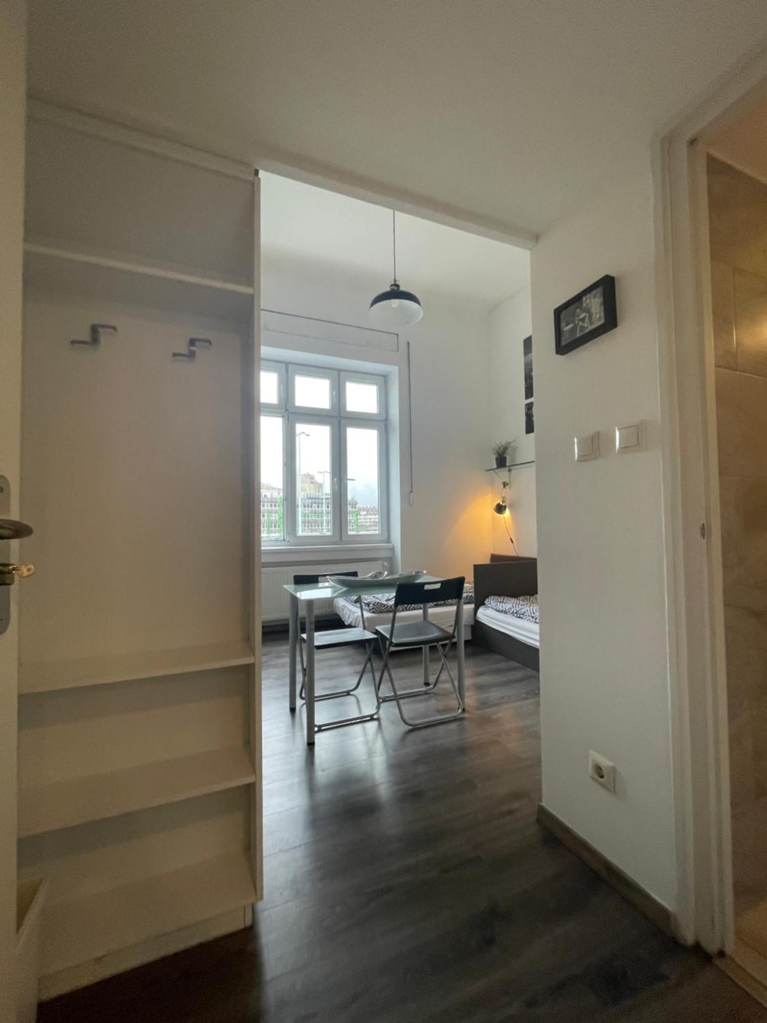 Eleven Apartments Budapest Bagian luar foto